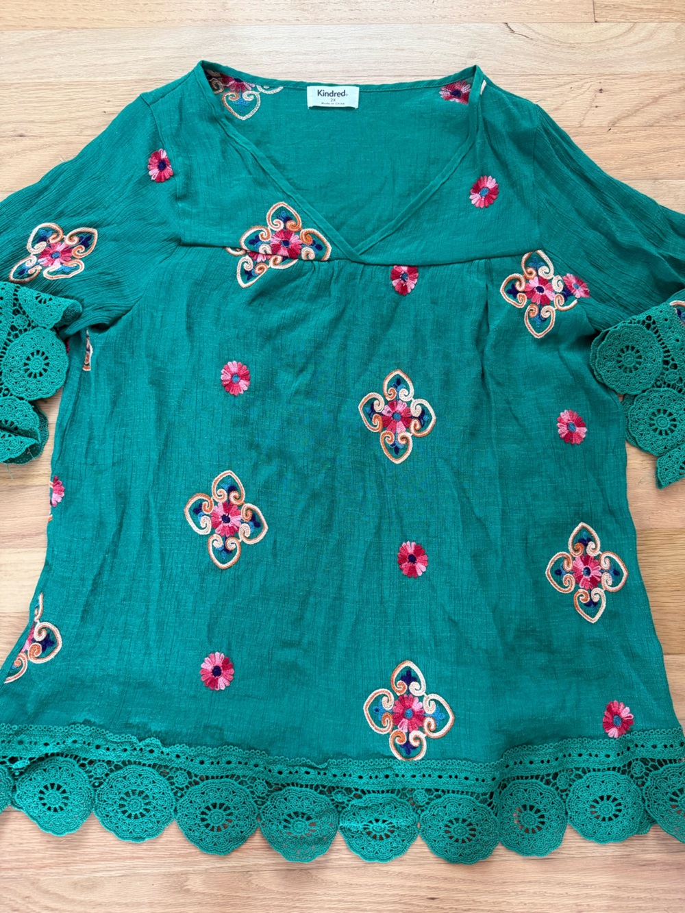 Kindred 2X Green Bohemian Floral Embroidered Blouse Top
